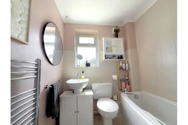 Moorland Road, Syston, LE7, photo 14