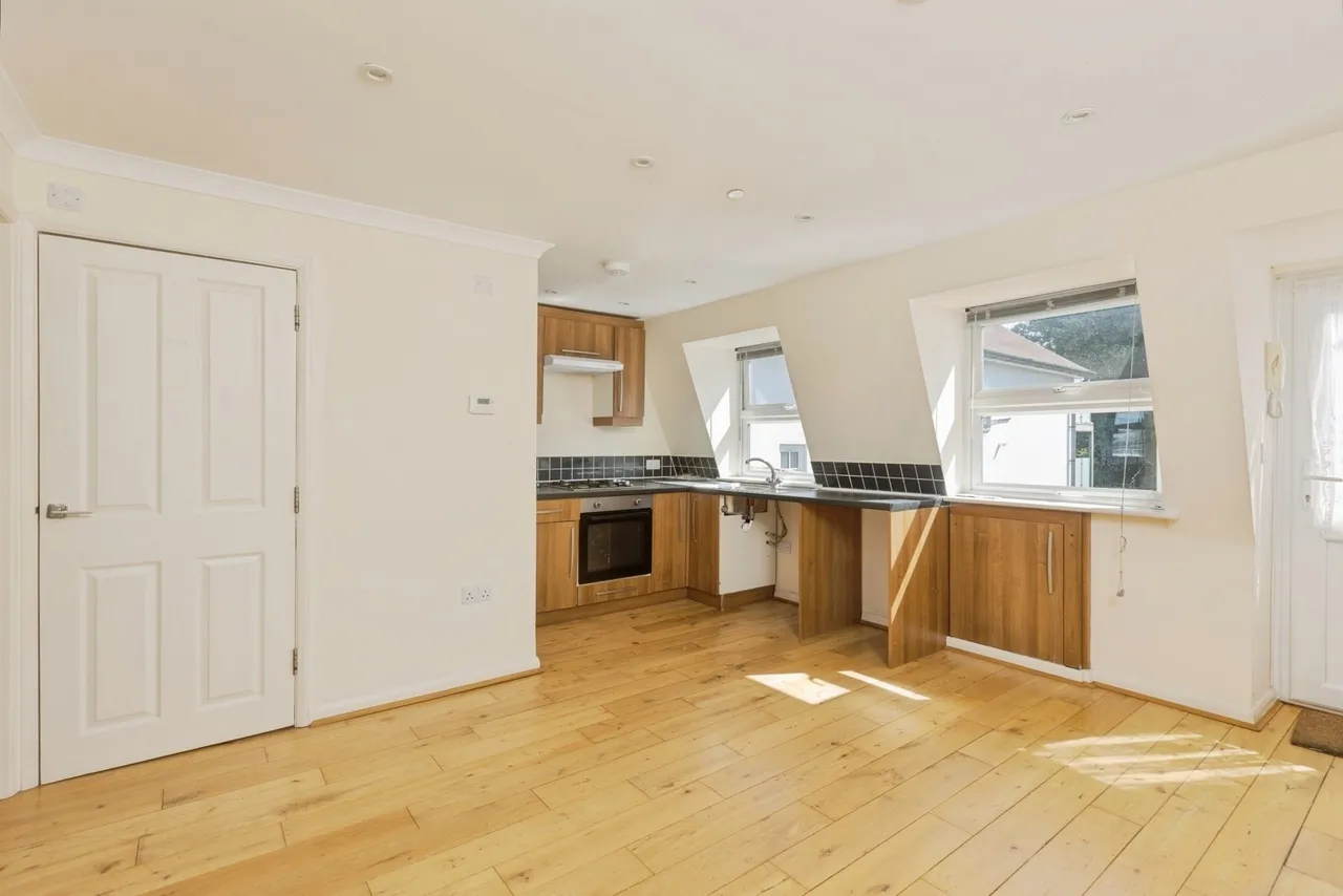 London Road, Southborough, TN4, photo 5
