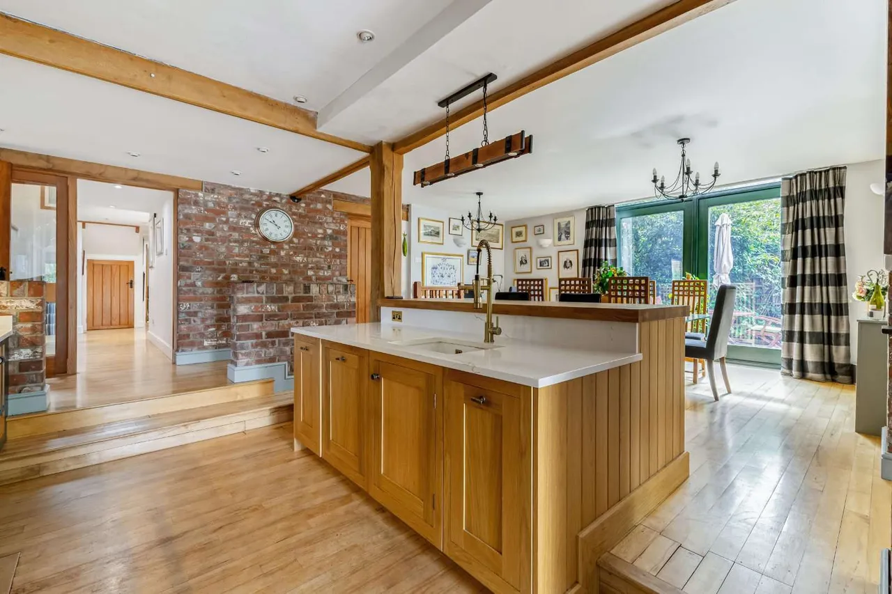 Eastwood Park, Falfield, GL12, photo 6