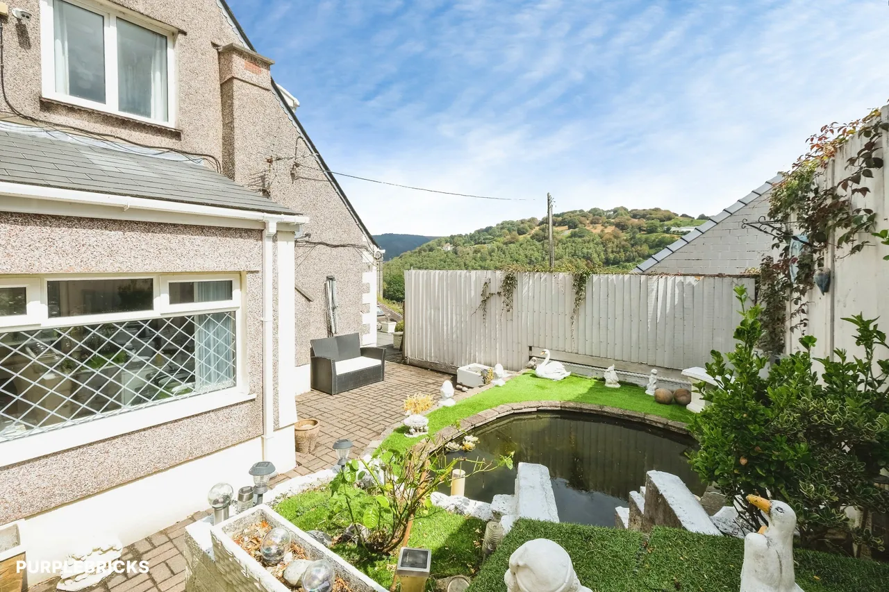 Christchurch Bungalows, Abertillery, NP13, photo 21