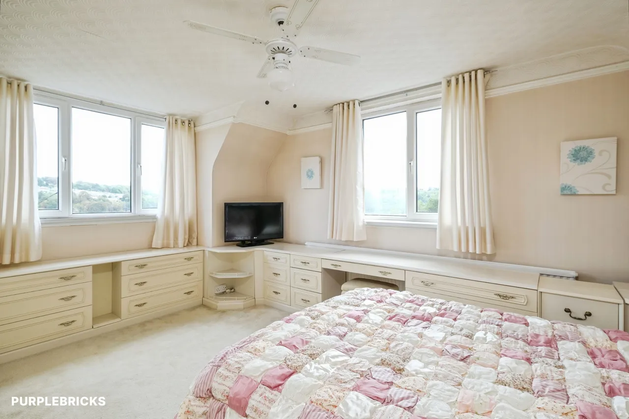 Christchurch Bungalows, Abertillery, NP13, photo 17