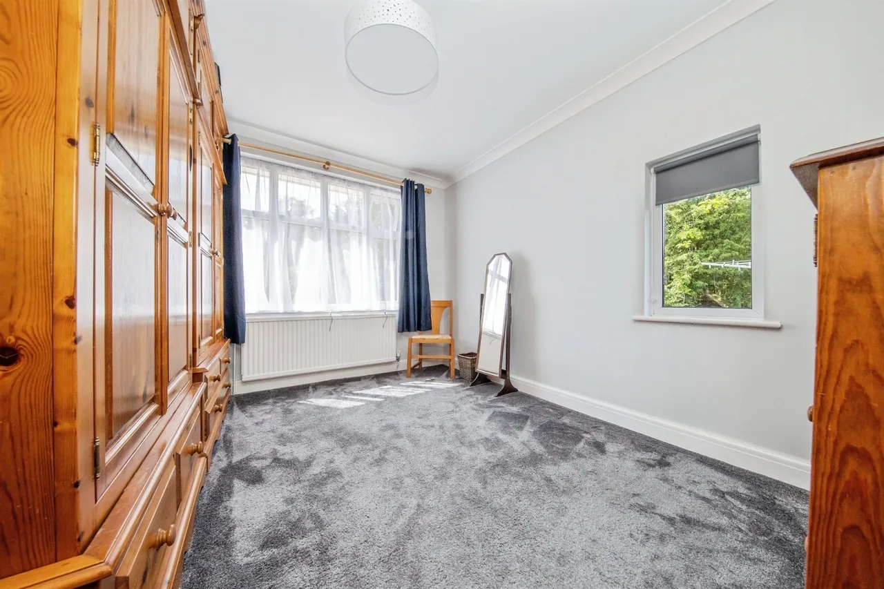 St. Osyth Road West, Little Clacton, CO16, photo 12