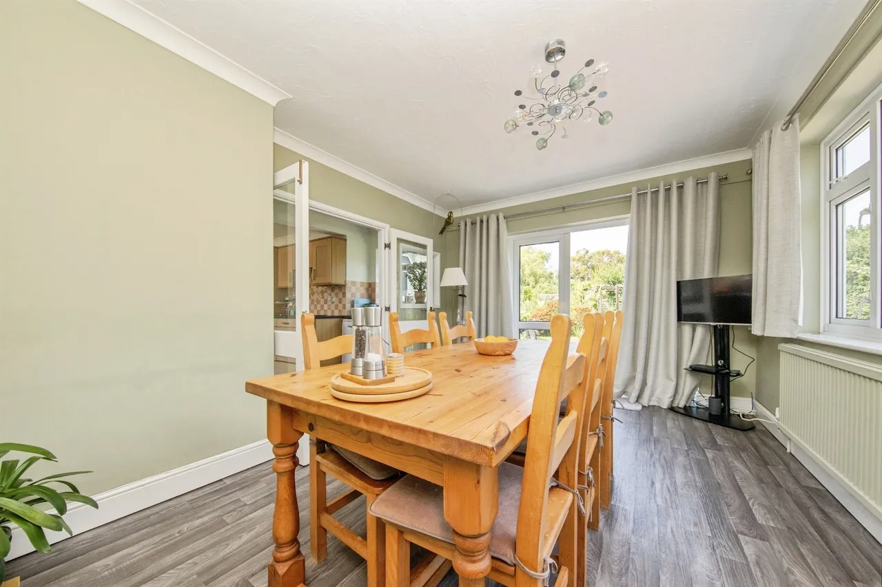 St. Osyth Road West, Little Clacton, CO16, photo 7