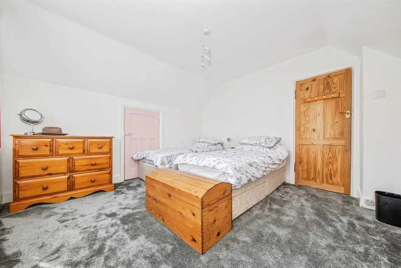 St. Osyth Road West, Little Clacton, CO16, photo 15
