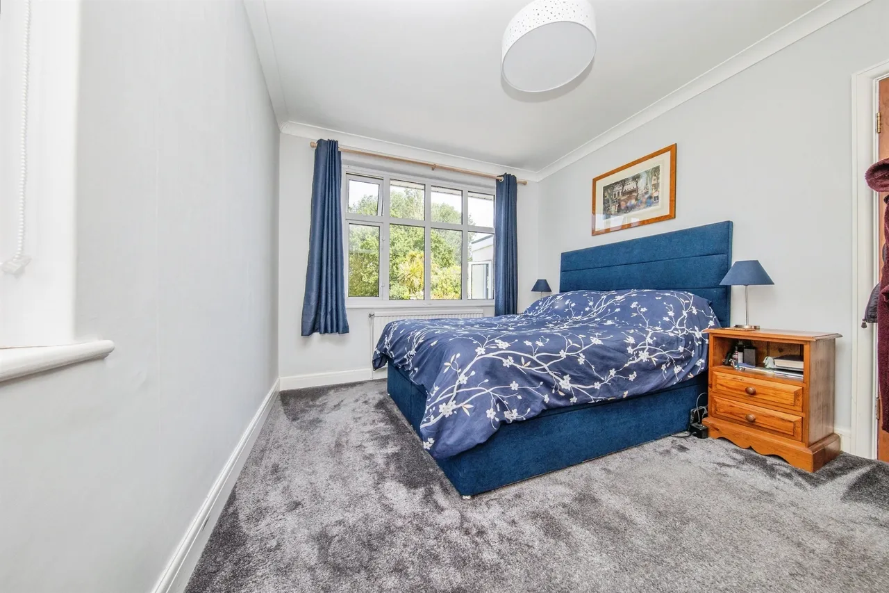 St. Osyth Road West, Little Clacton, CO16, photo 11