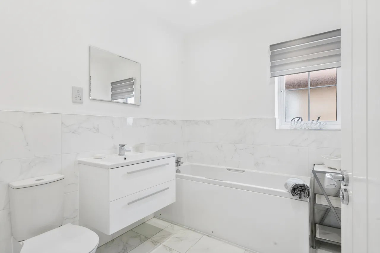 Greenacres Park, Storrington, RH20, photo 9