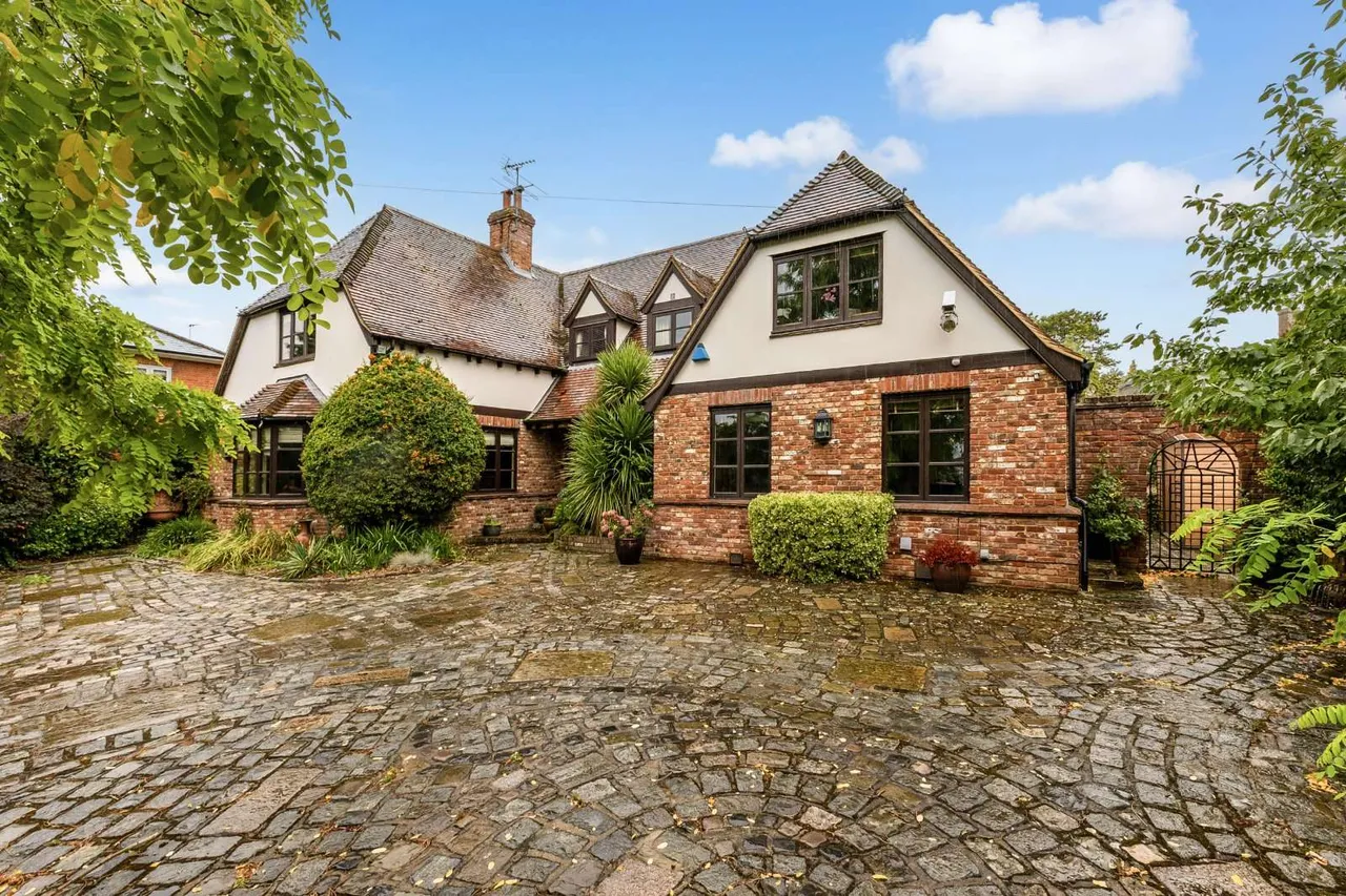 High Street, Clophill, MK45, photo 2