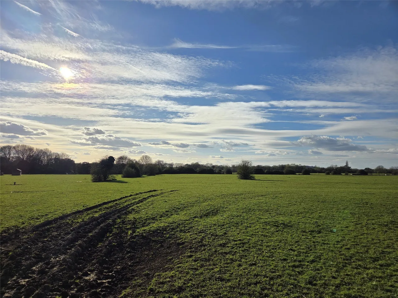 Chertsey Lane, Chertsey, TW18, photo 3