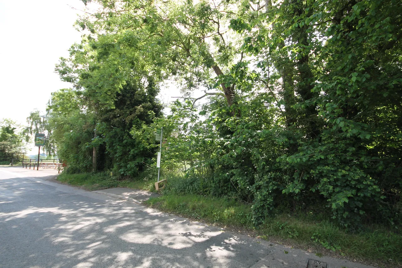 Northwood End Road, Haynes, photo 3