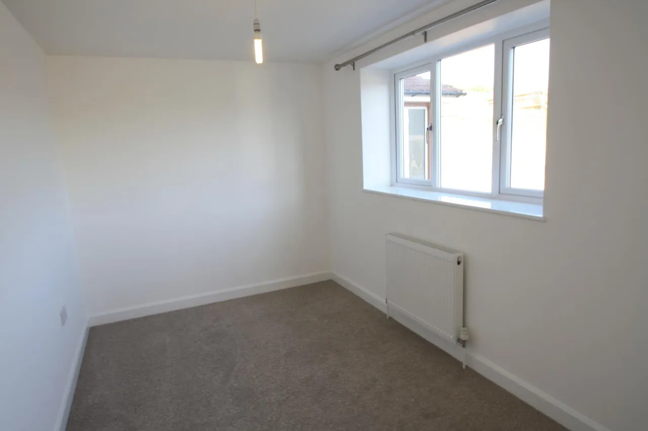 Elland Road, Churwell, LS27, photo 8