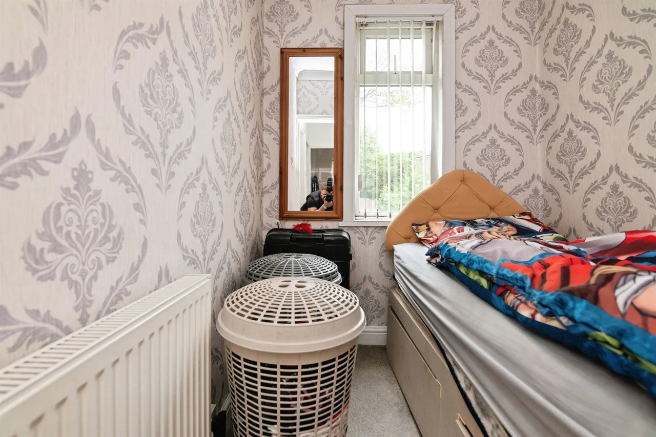 Bilhay Lane, West Bromwich, B70, photo 16