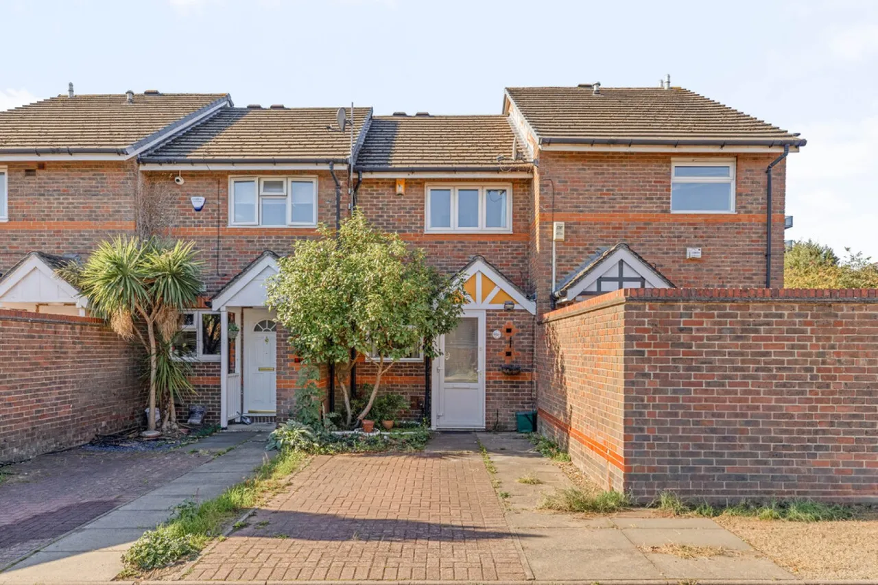 2 bed house to rent, Anerely, London, SE20