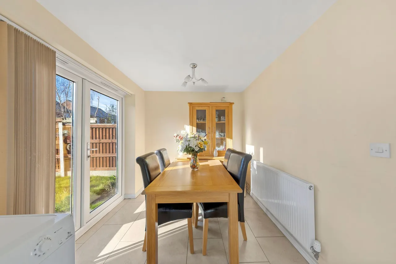 Castleton Drive, Warrington, Warrington, WA1 2GQ, photo 4