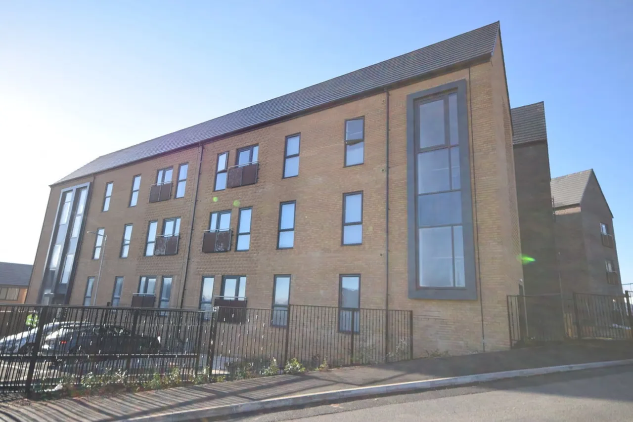 2 bed flat to rent — Eastwood Road, Hanley