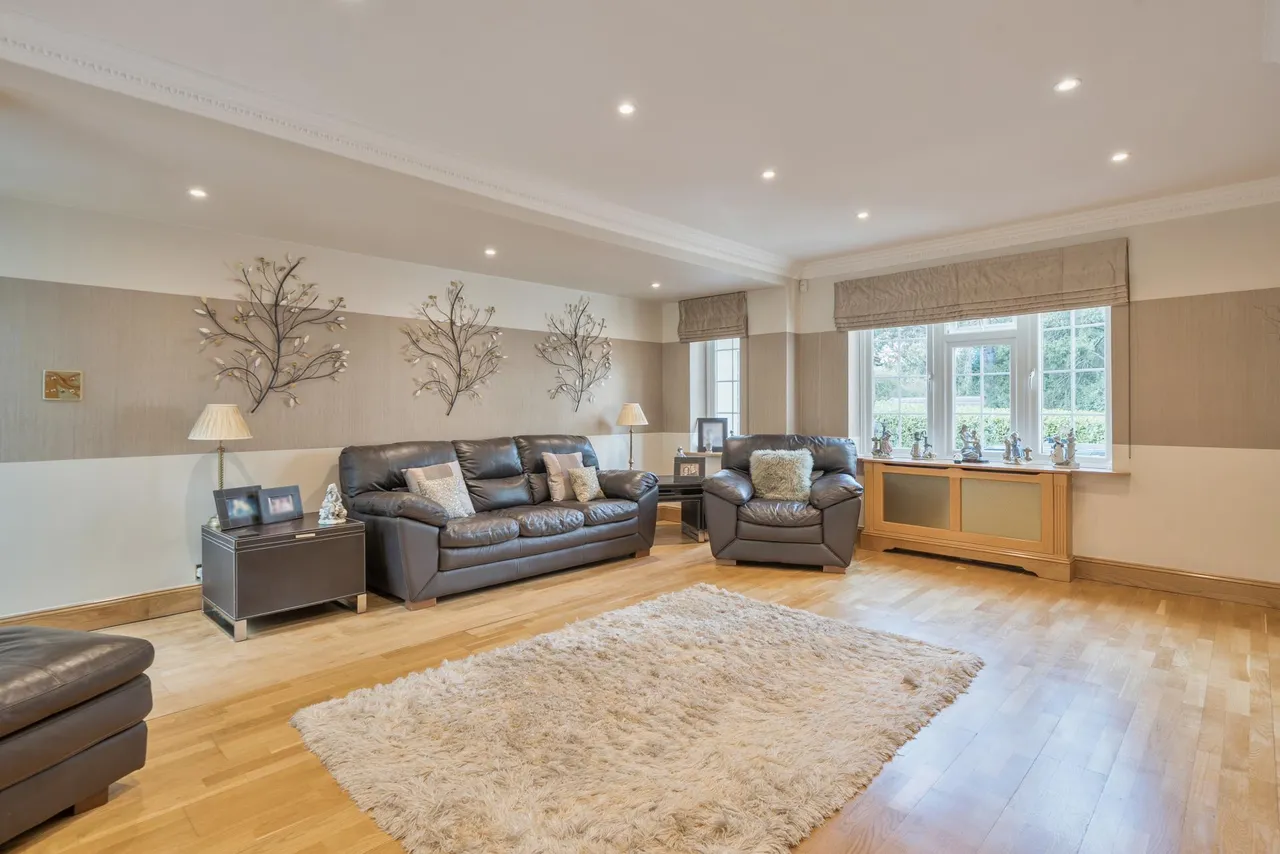 Woodland Way, Kingswood, photo 3