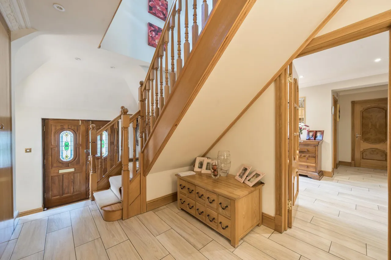 Woodland Way, Kingswood, photo 18