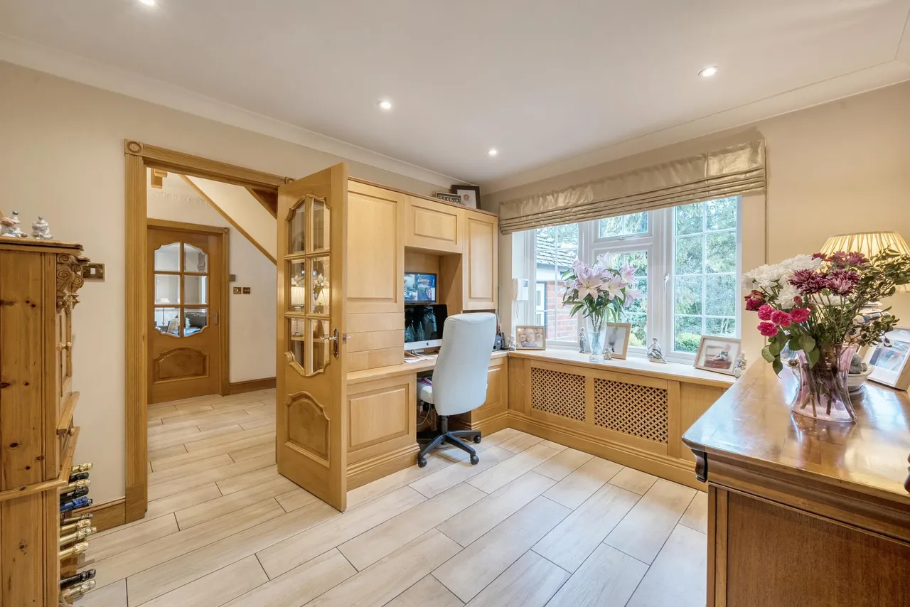 Woodland Way, Kingswood, photo 8
