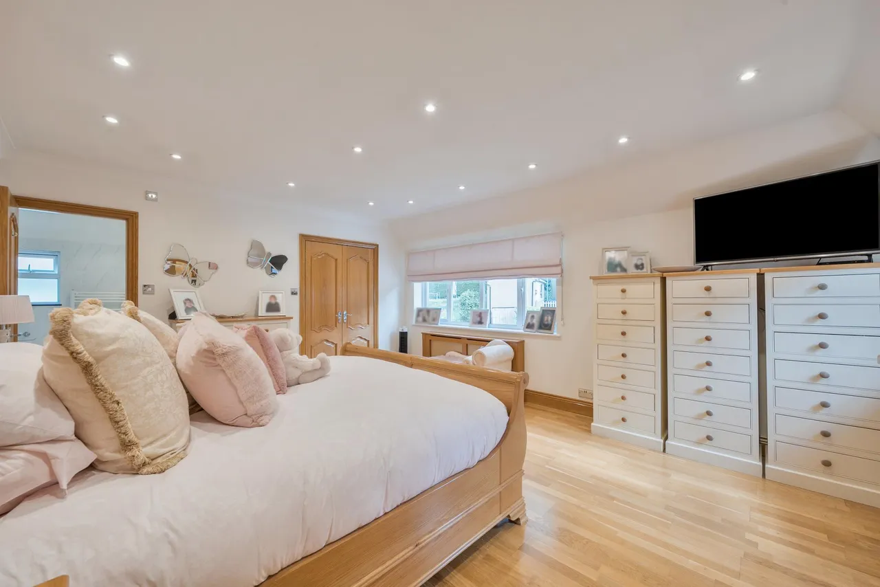 Woodland Way, Kingswood, photo 21