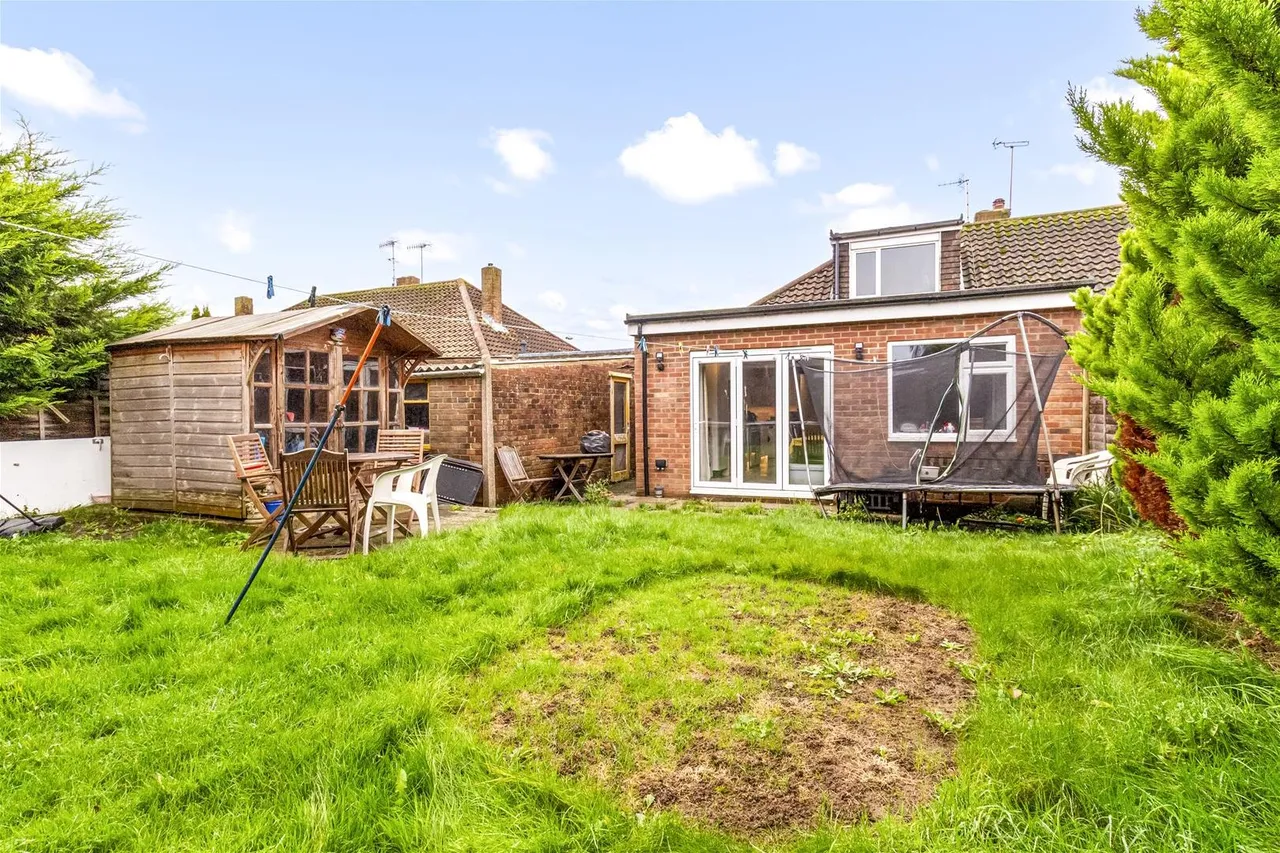 Rackham Road, Worthing, photo 13