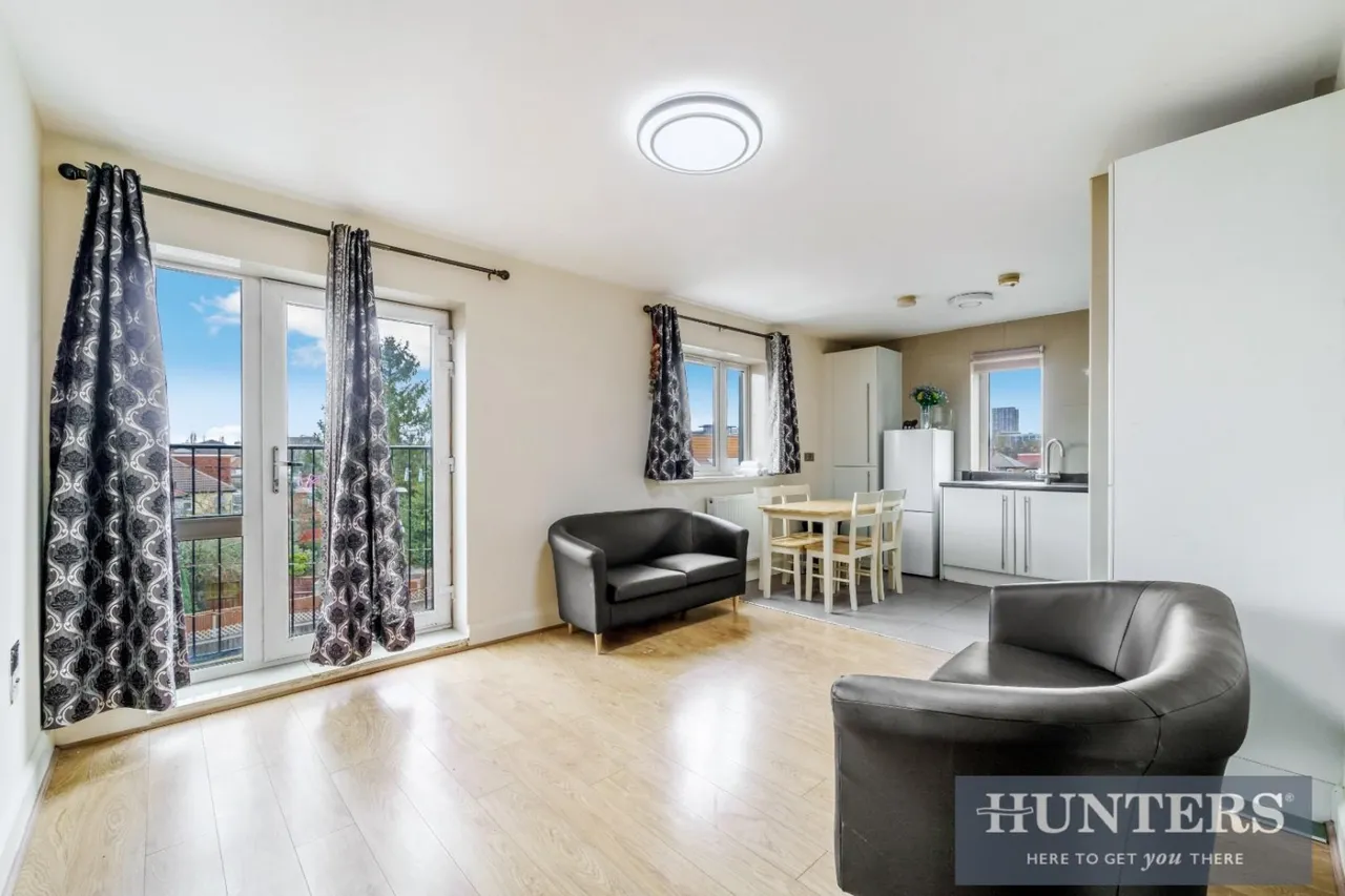 2 bed flat for sale — Inverness Road, Hounslow