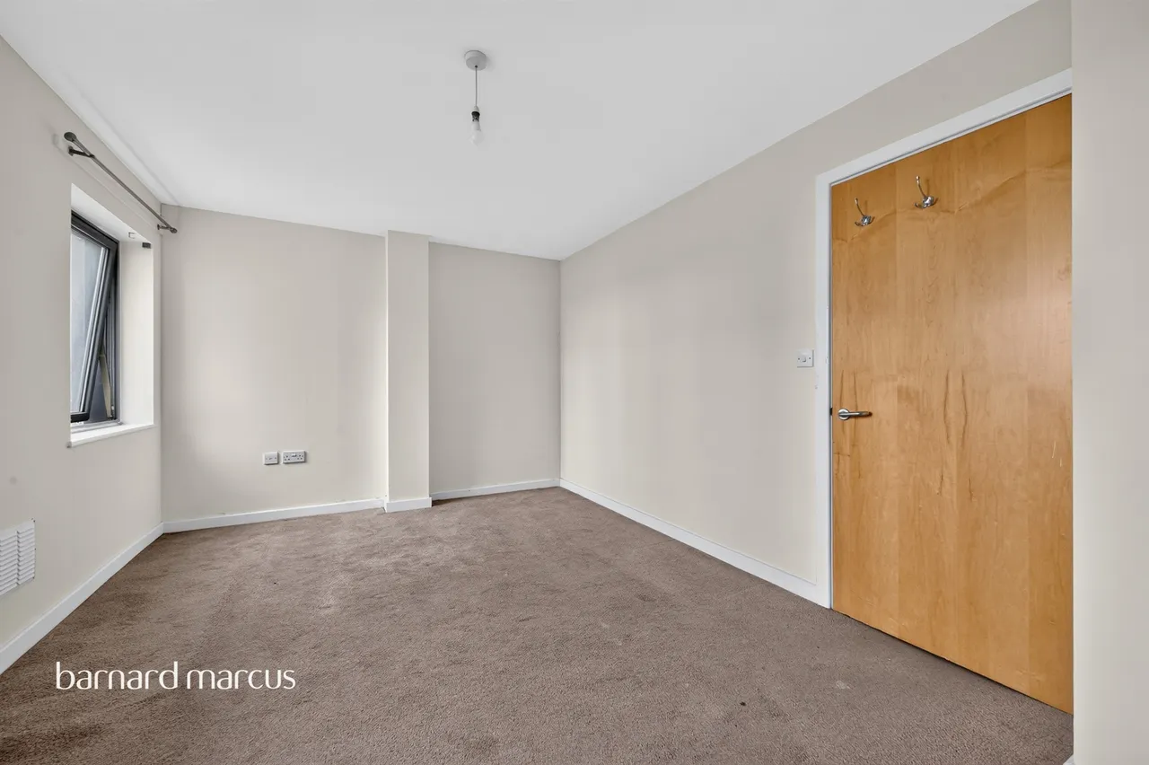 Mitcham Road, London, SW17, photo 13