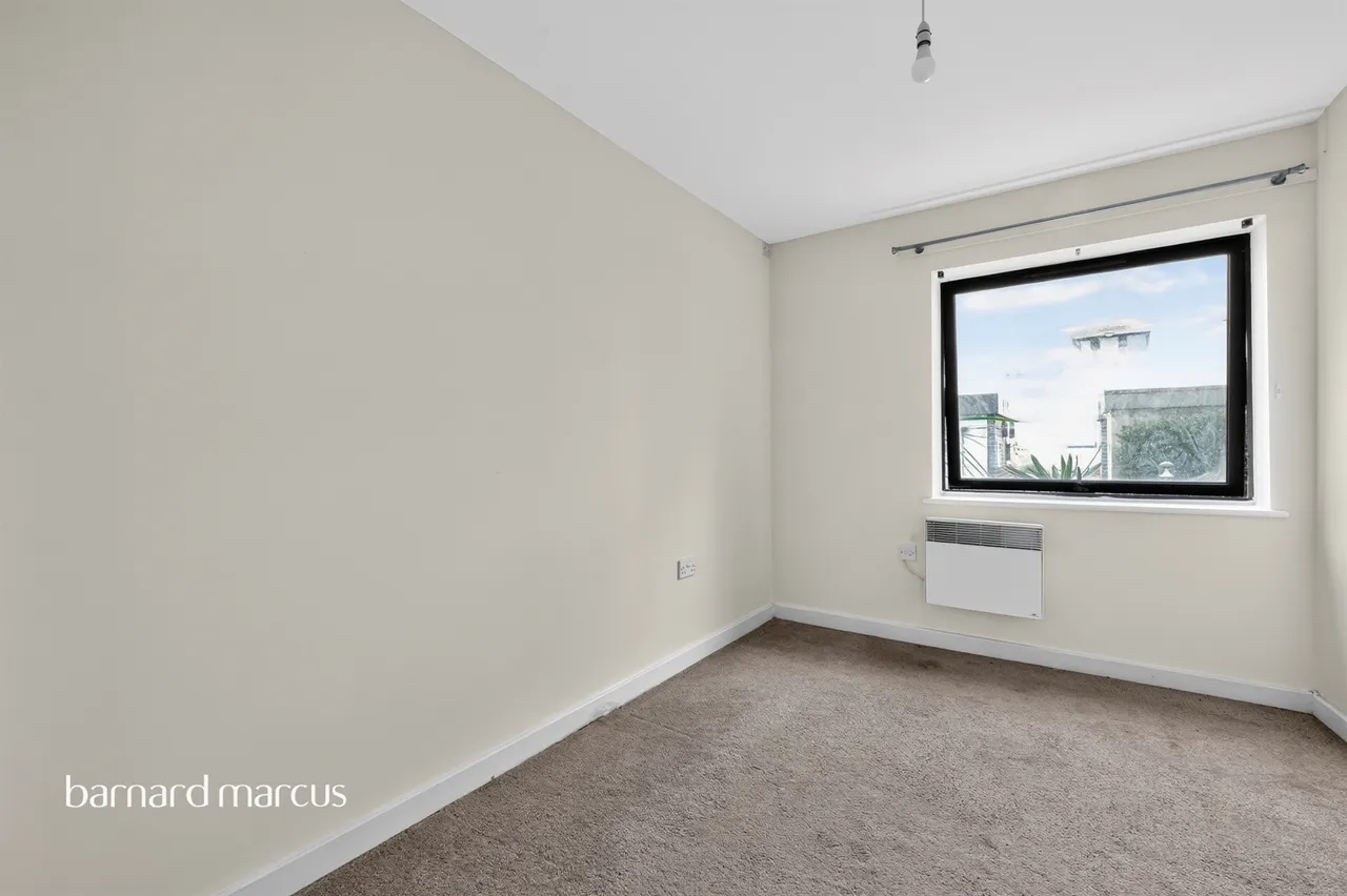 Mitcham Road, London, SW17, photo 11