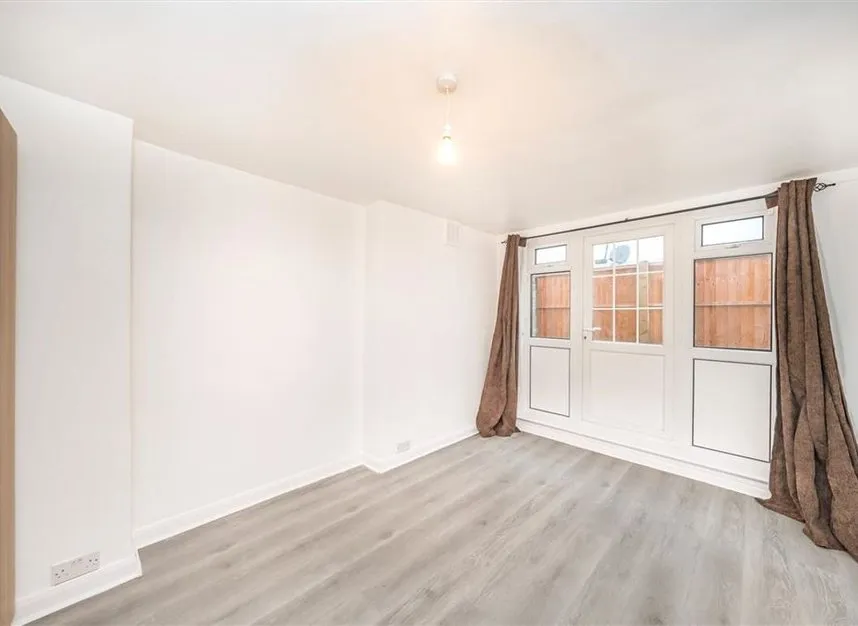 Goldsboro Road, Vauxhall, SW8, photo 5