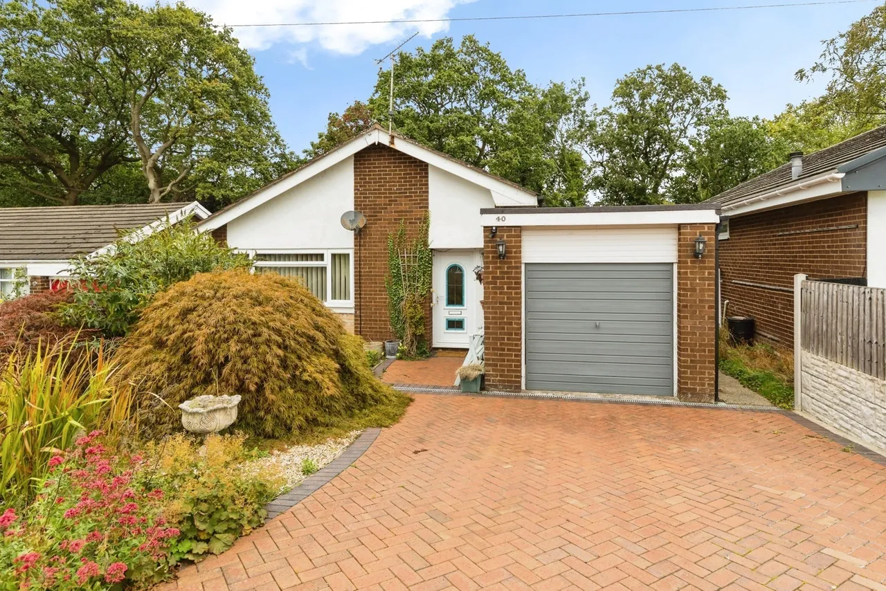3 bed house for sale, Bron Yr Eglwys, Mold, CH7