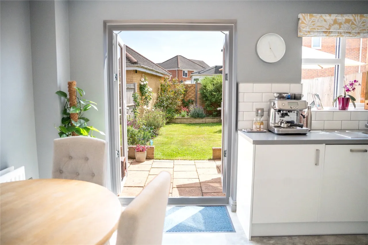Derry Close, Ash Vale, Guildford, Surrey, GU12 5SR, photo 7