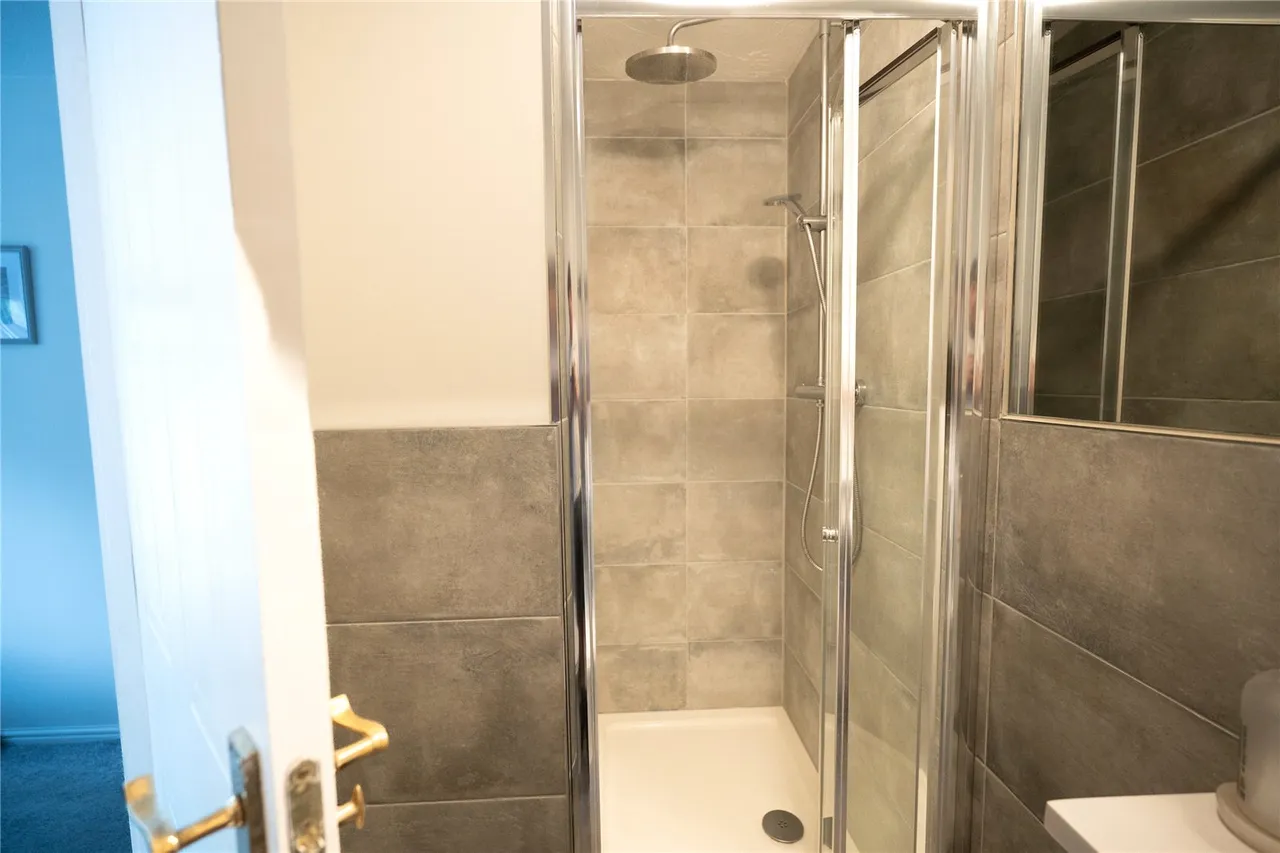 Derry Close, Ash Vale, Guildford, Surrey, GU12 5SR, photo 16