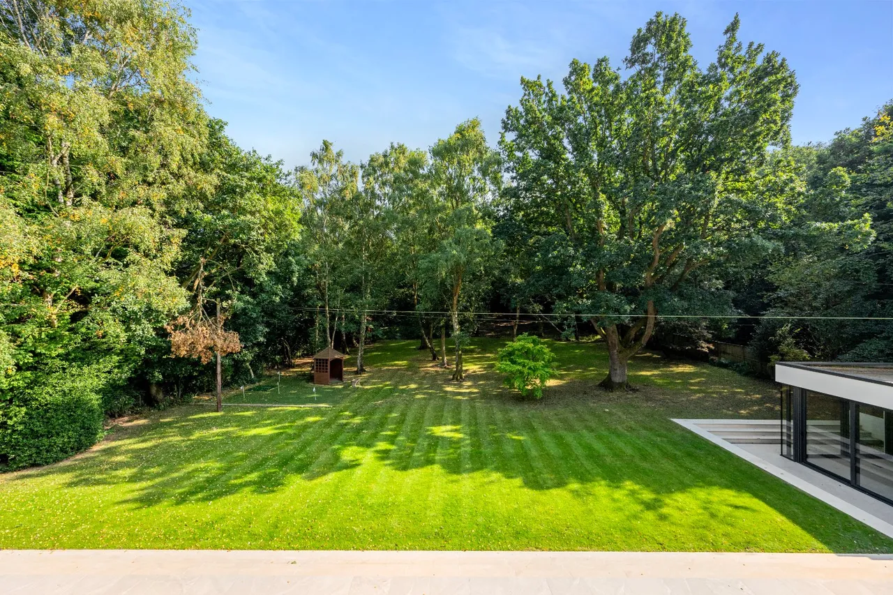 Clara Drive, Calverley, LS28, photo 24