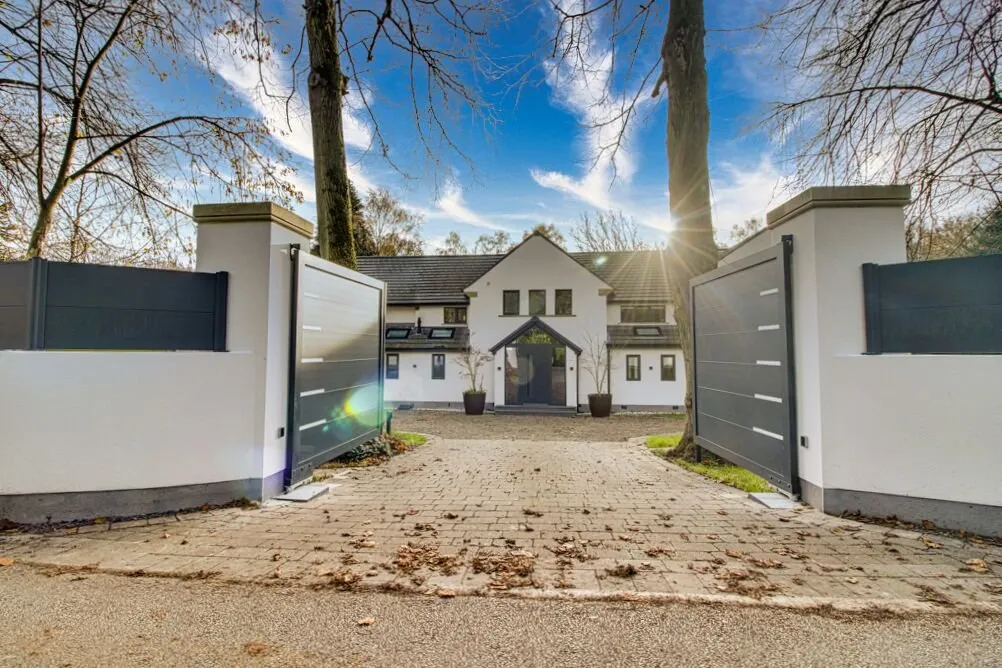 Clara Drive, Calverley, LS28, photo 26