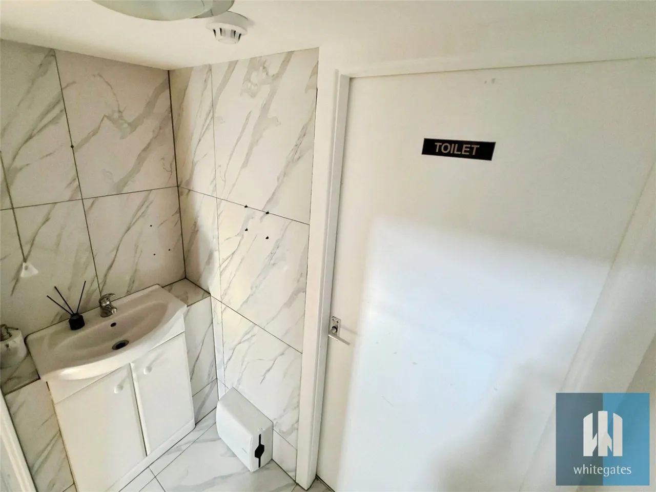 St Peters Chambers, Southgate, HD1, photo 15