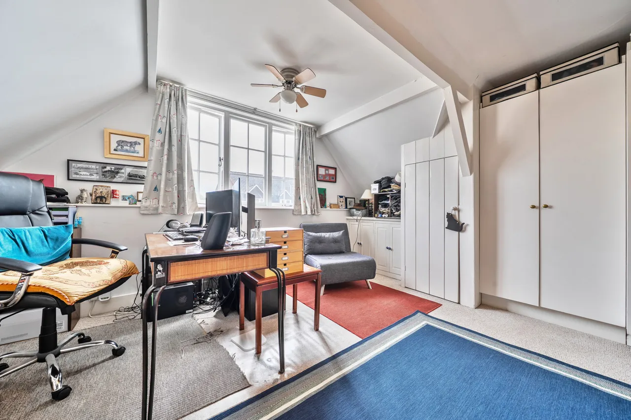 Lime Tree Walk, TN13, photo 12