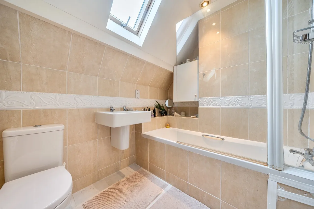 Lime Tree Walk, Kent, TN13, photo 10