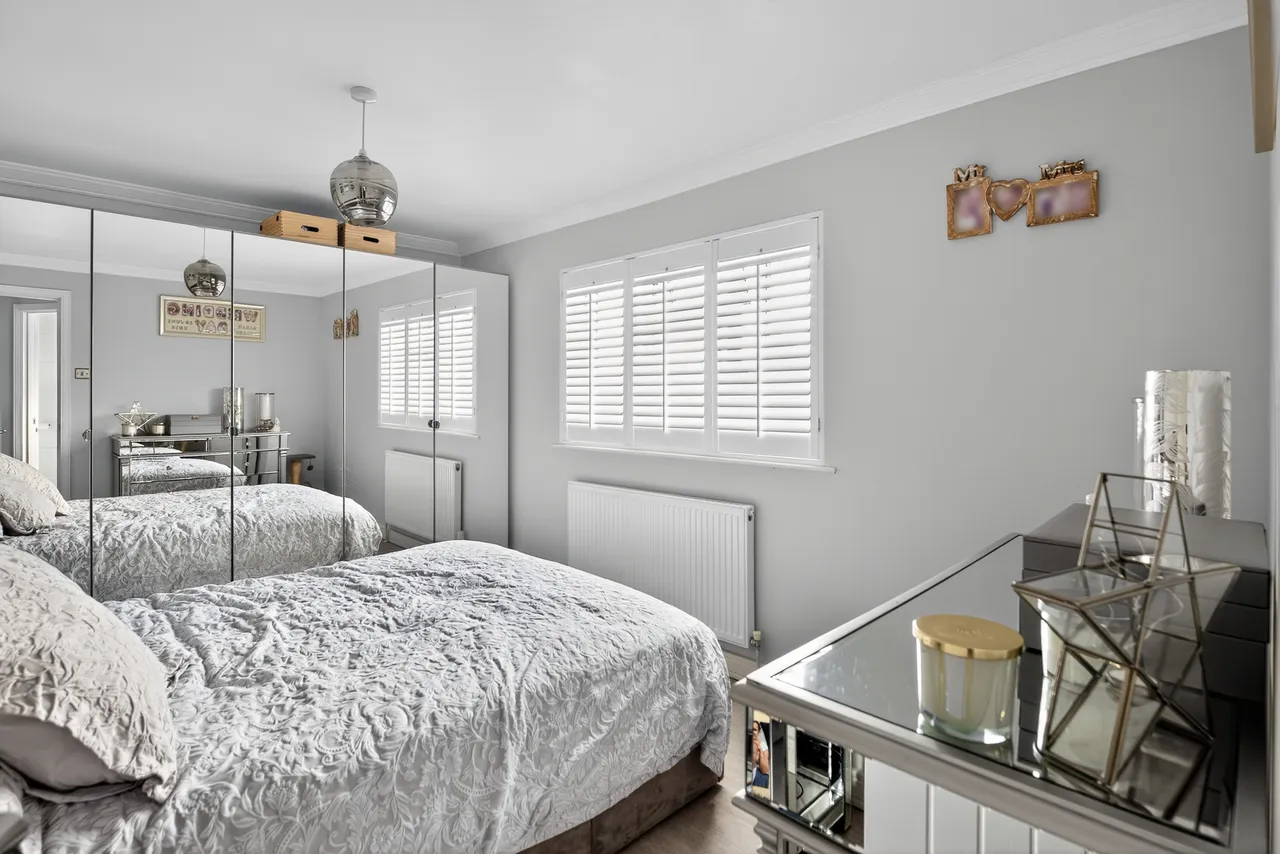 Sangers Drive, Horley, RH6, photo 13