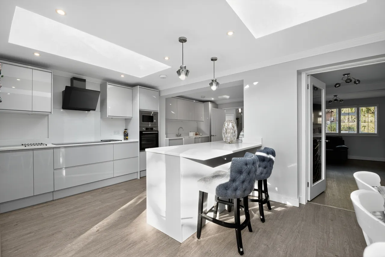 Sangers Drive, Horley, RH6, photo 6