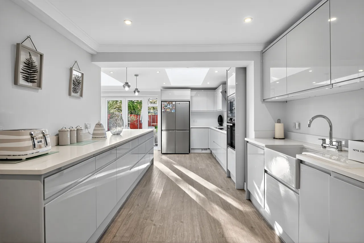 Sangers Drive, Horley, RH6, photo 5