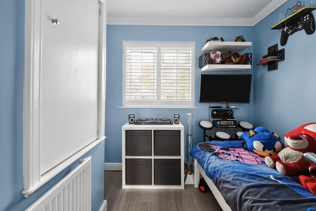 Sangers Drive, Horley, RH6, photo 17
