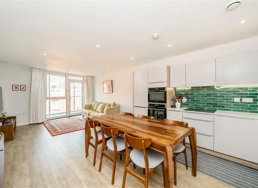 2 bed flat for sale — Cable Walk, Greenwich, SE10