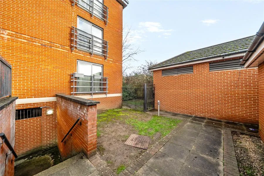 Jubilee Square, Reading, RG1, photo 7
