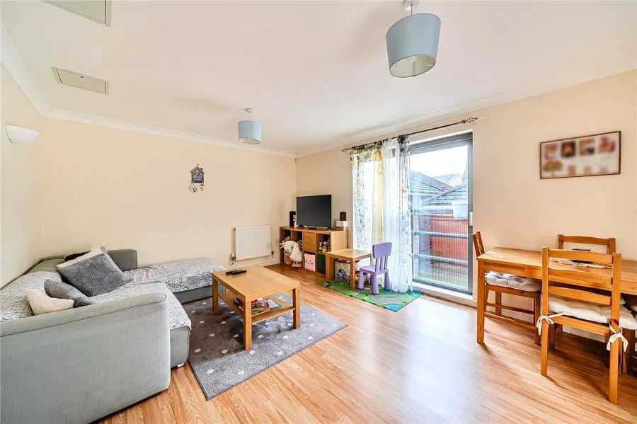 Jubilee Square, Reading, RG1, photo 2
