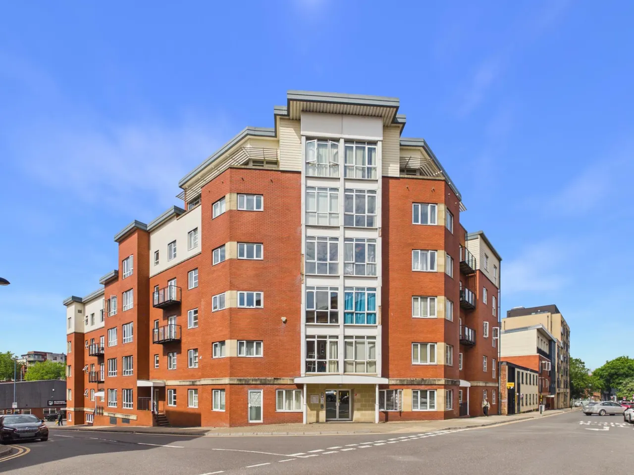 3 bed flat for sale, Townsend Way, Birmingham, B1