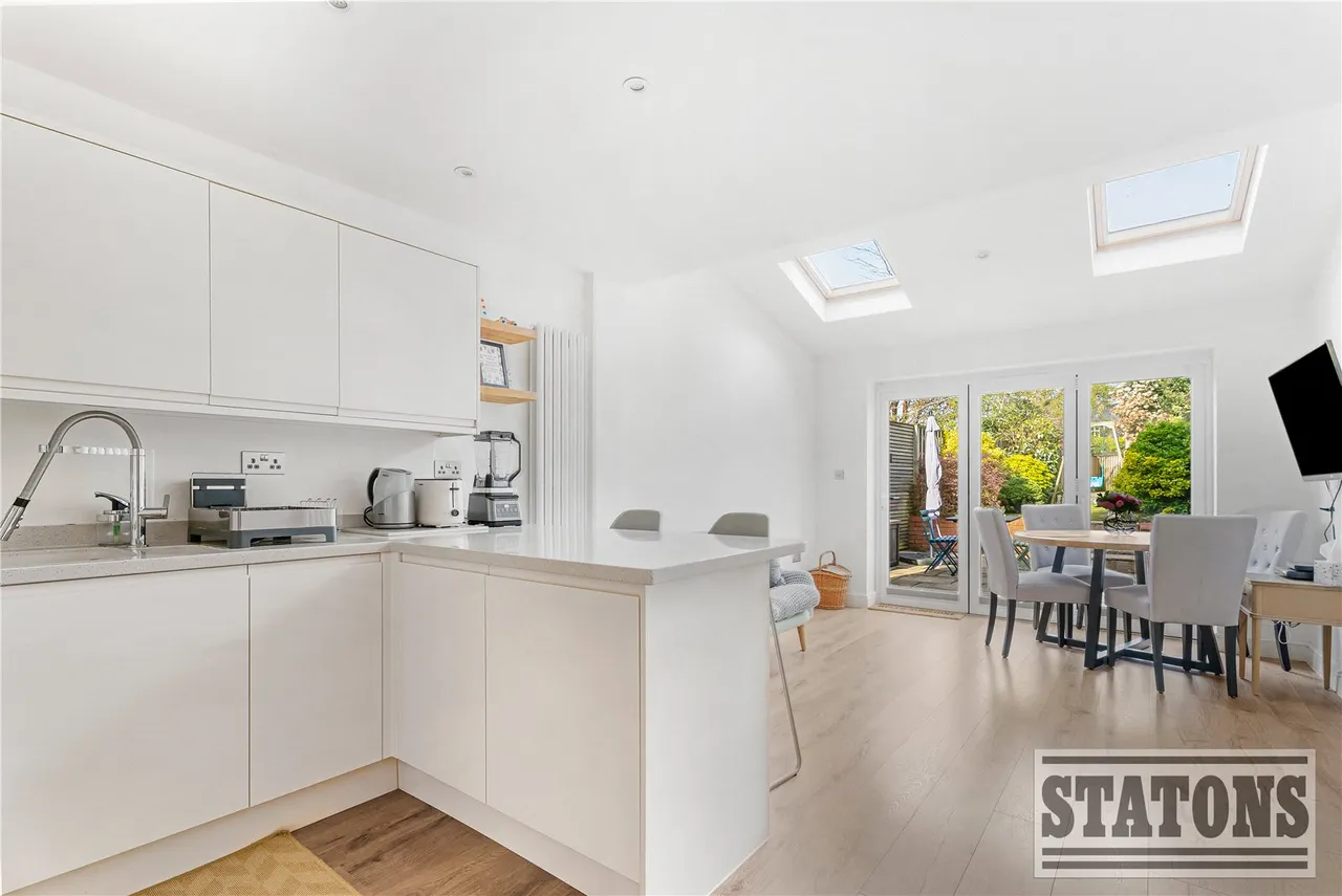 3 bed house for sale — Victoria Road, New Barnet, Barnet, EN4 9PB