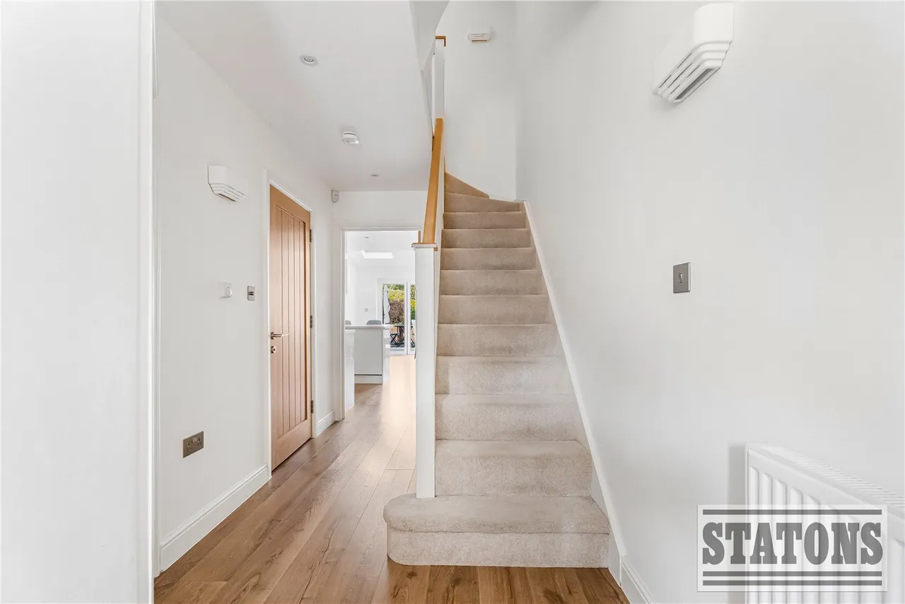 Victoria Road, New Barnet, Barnet, EN4 9PB, photo 3