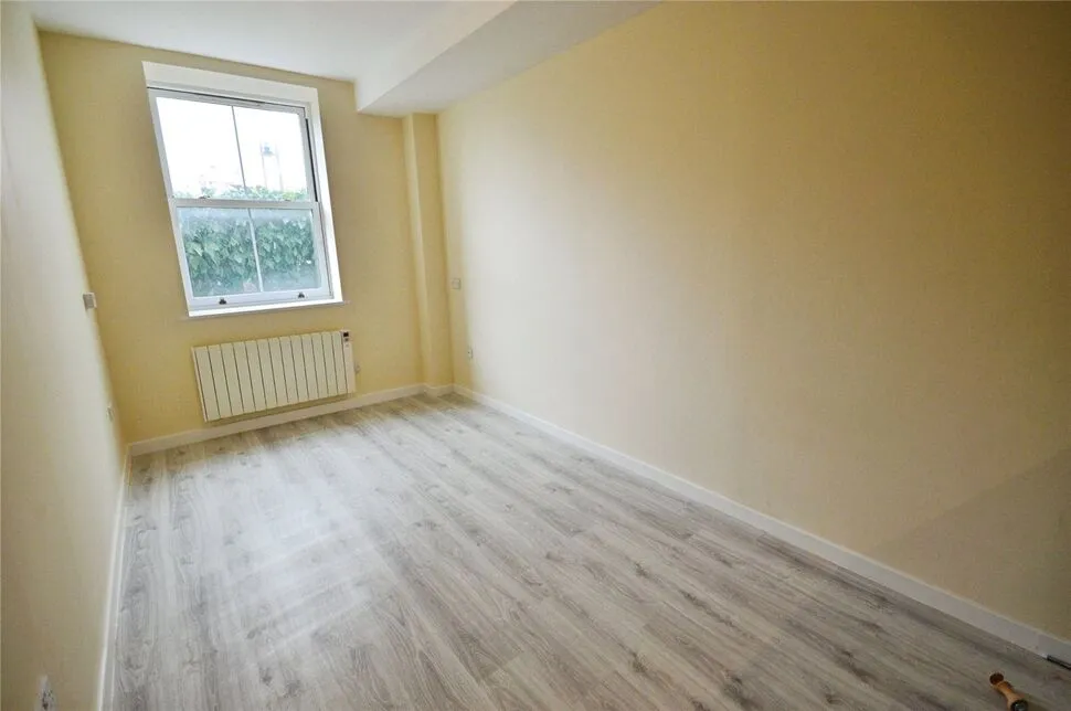 Somerset Place, Teignmouth, TQ14, photo 3