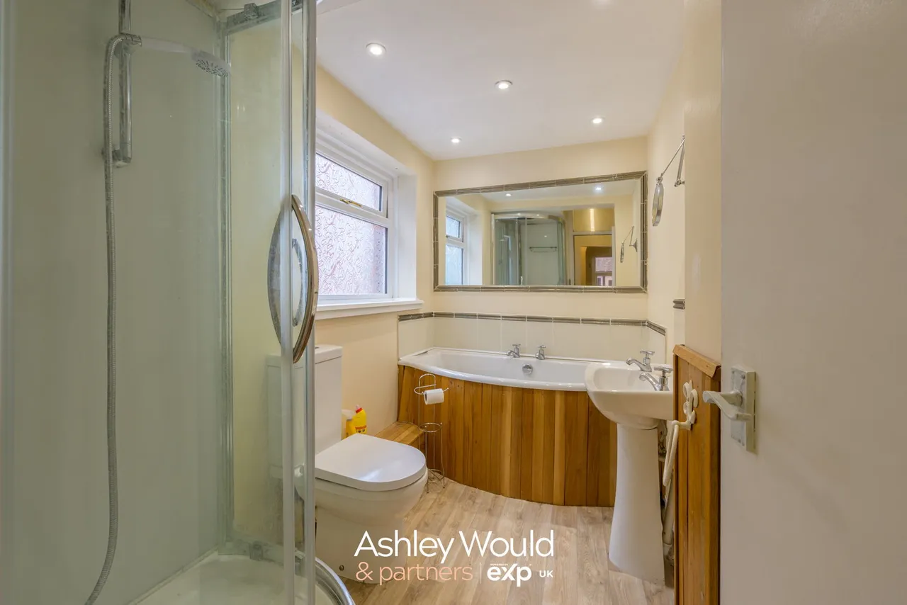 Ross, Rowley Regis, B65, photo 12