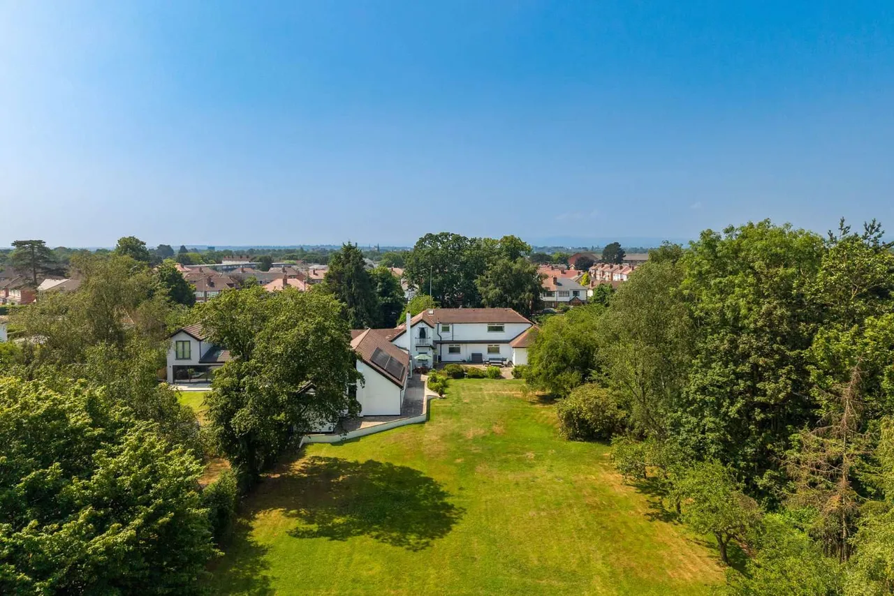5 bed house for sale — Long Lane, Chester, CH2 2PD