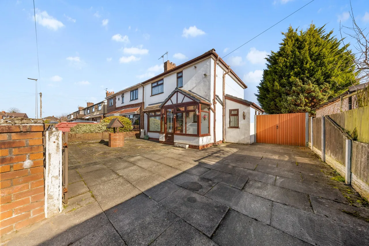 3 bed house for sale — Capesthorne Road, Warrington, Warrington, WA2 9AF