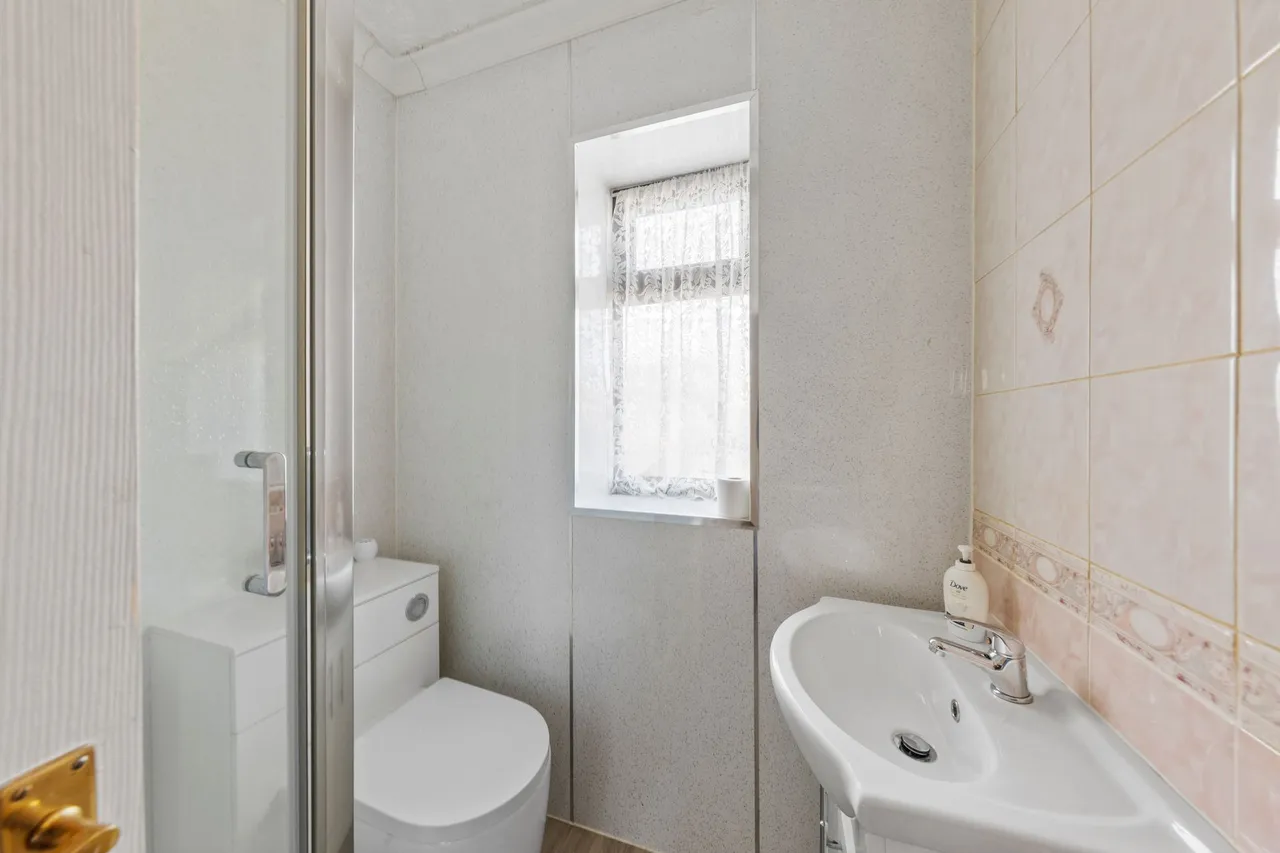 Capesthorne Road, Warrington, Warrington, WA2 9AF, photo 19